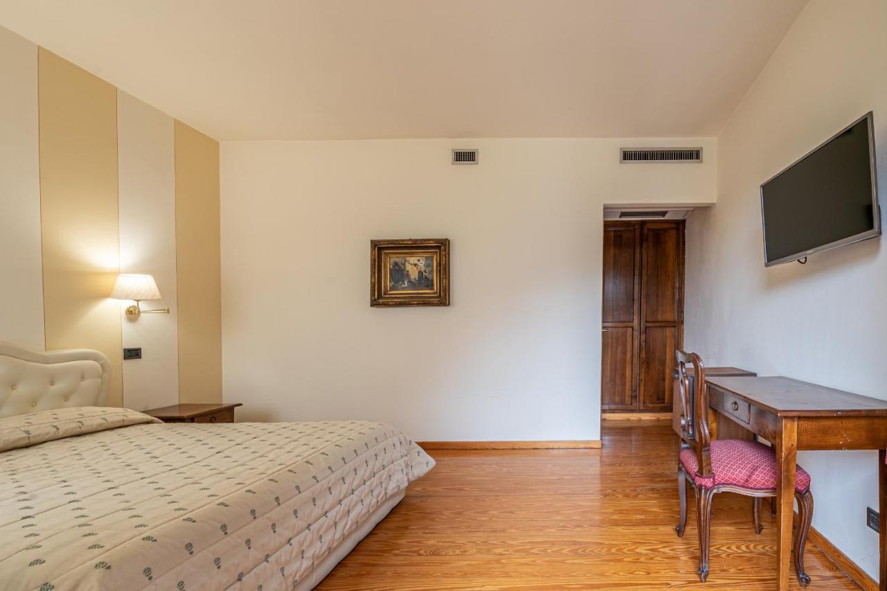 Locanda La Posta Καβούρ Εξωτερικό φωτογραφία
